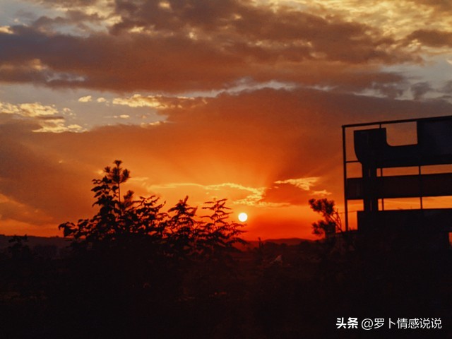 有意思的签名短句,个性签名经典语录精辟的短句