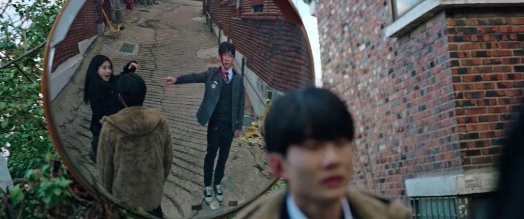 《小姐》女主新作，颠覆形象