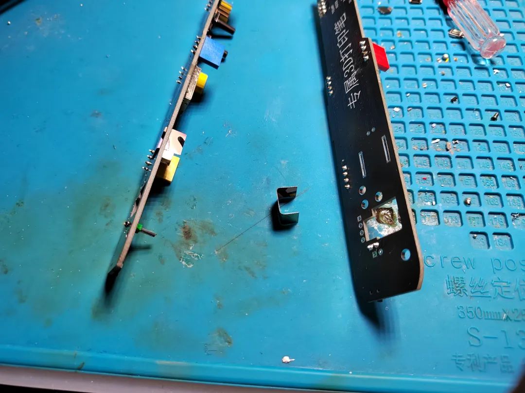 用3d打印笔自制一把98k模型,用3d打印笔自制鱿鱼面具