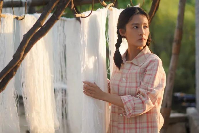 不愧是央视大平台，《人生之路路》首播破一，口碑爆棚