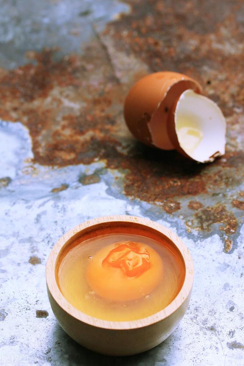 鸡蛋用什么方法存放一年不变质,怎么判断鸡蛋有没有变质