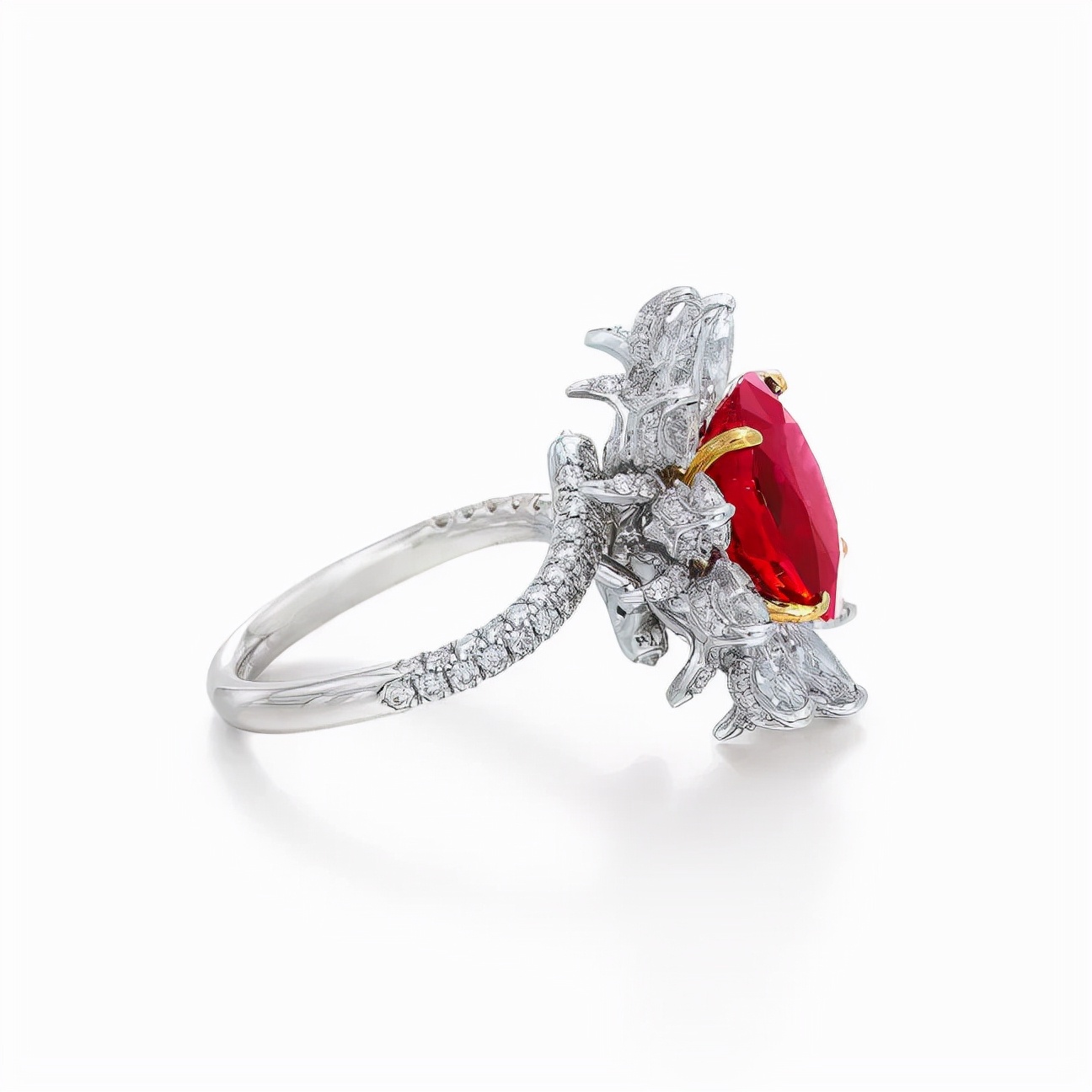 彩色宝石拍卖,最好的紫色蓝宝石拍卖价格