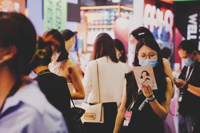 女性消费者购买力提升,人用生物制品销售