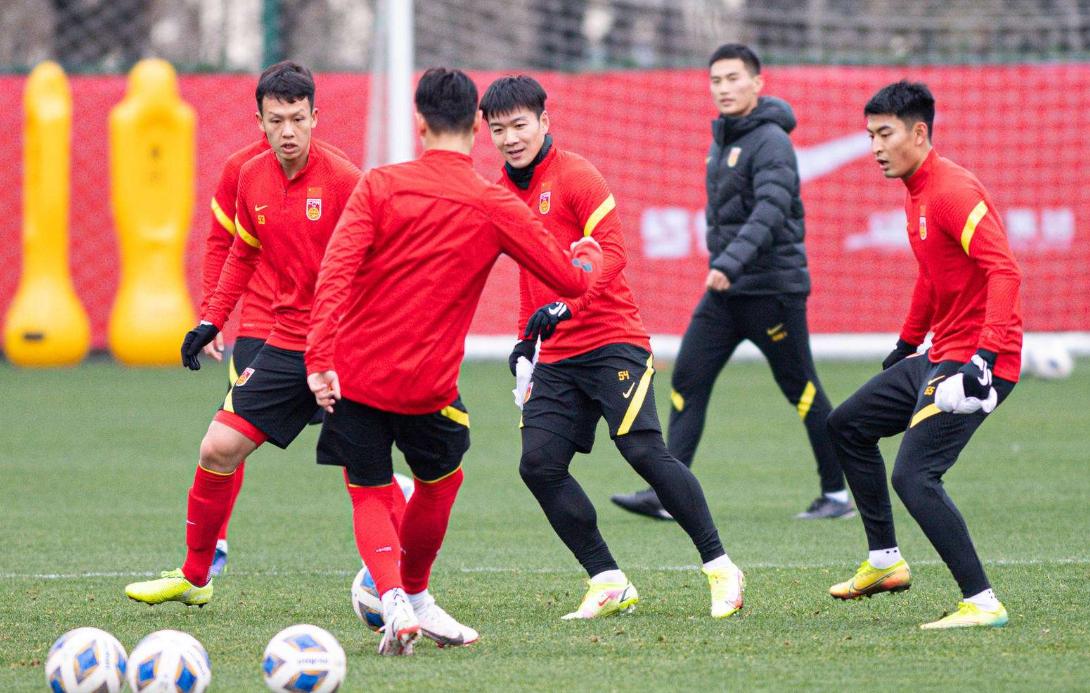 足协给男足的工资是多少,足协主席谈国足工资