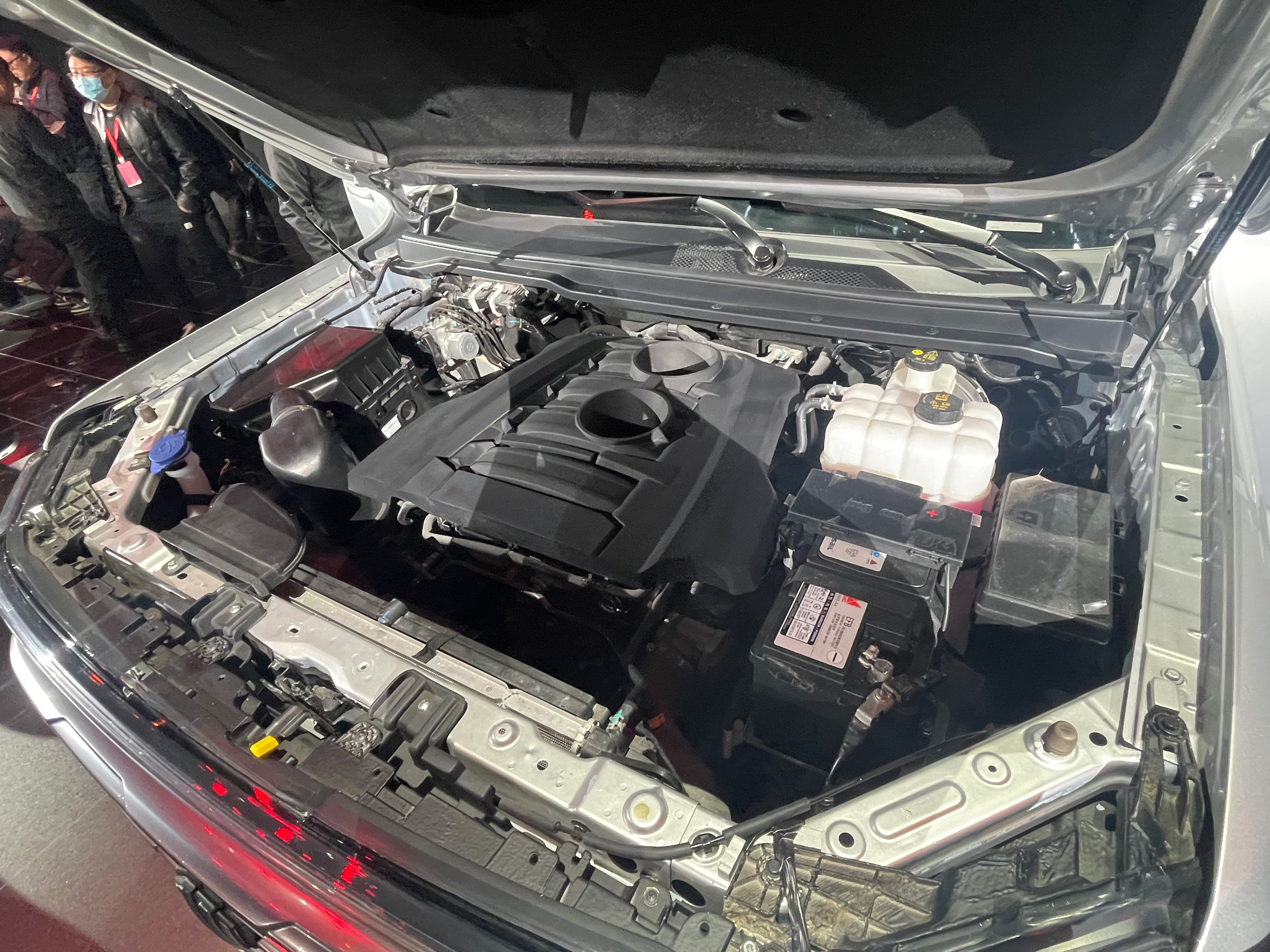 江铃大道品牌发布携首款新车亮相,江铃大道发布首款皮卡车型