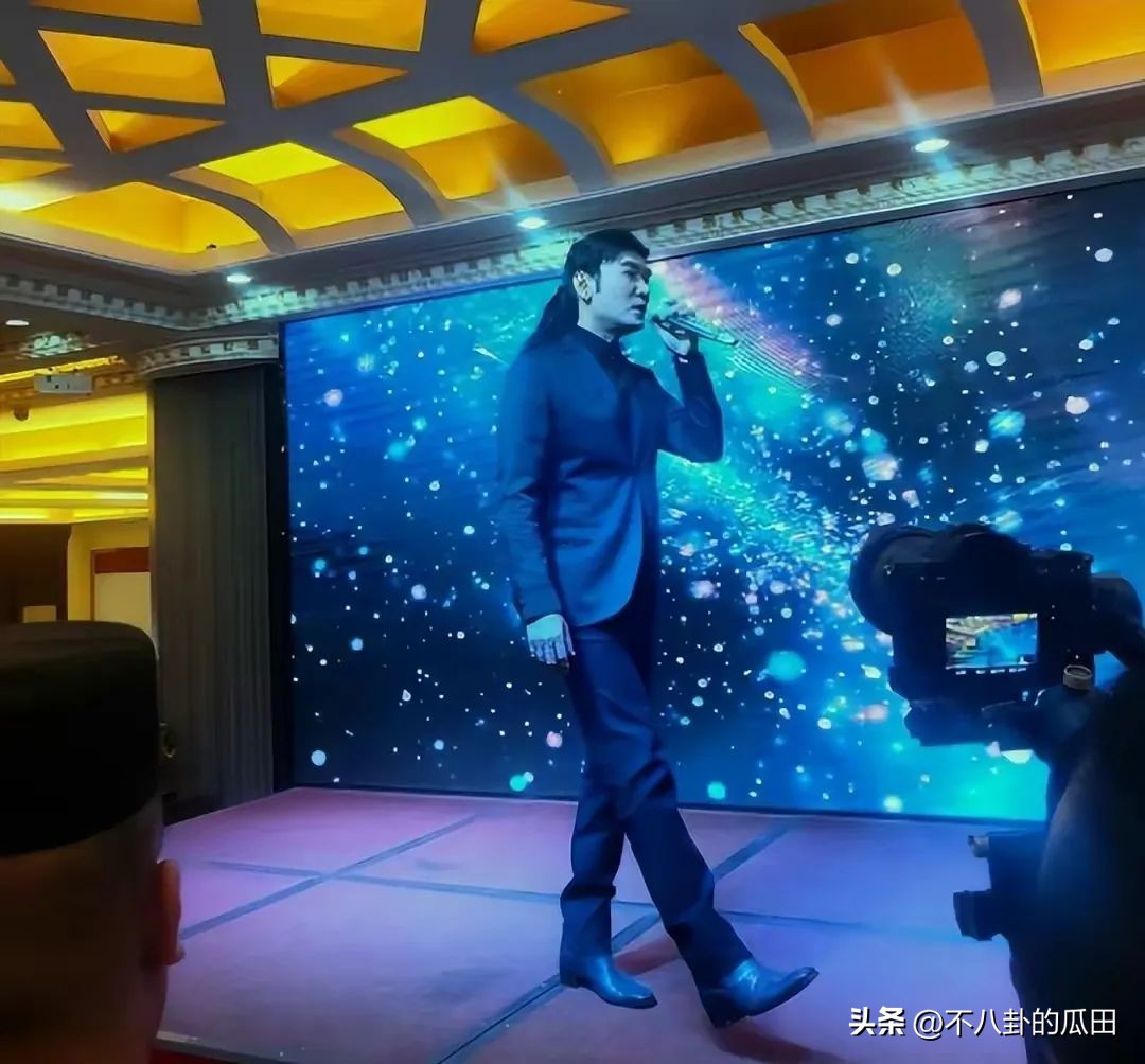 曾经红极一时如今落魄的明星们,曾经红极一时现在隐退的明星