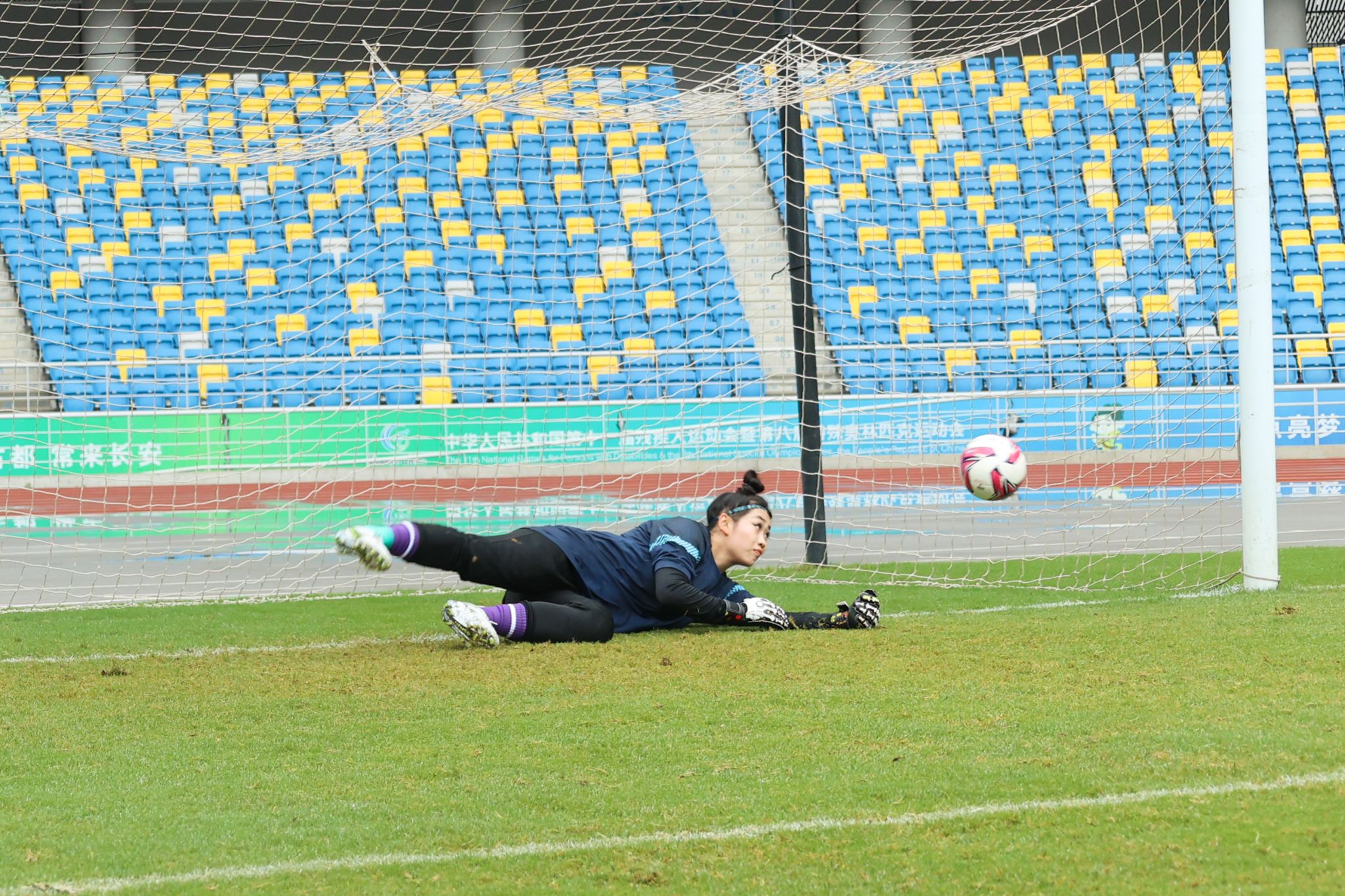 西安翻译学院女足冠军,西译女子足球队