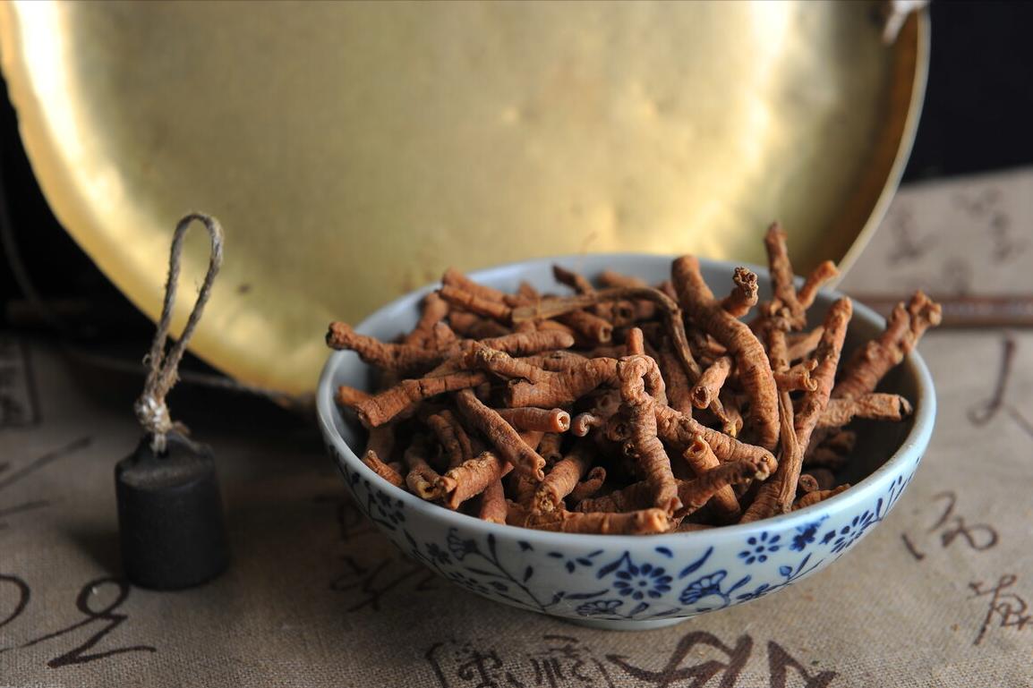 治疗失眠焦虑抑郁的中药有哪些,半夏泻心汤加什么中药治疗失眠