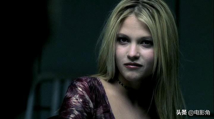 邪恶力量女角色charlie,邪恶力量第五季妮基艾考克斯