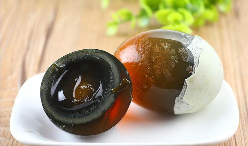 皮蛋被评为最恶心的食物,皮蛋有毒的食物