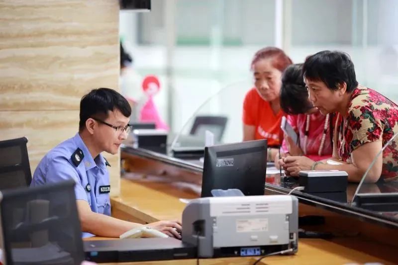 广西非凡十年微视频,公安局非凡十年