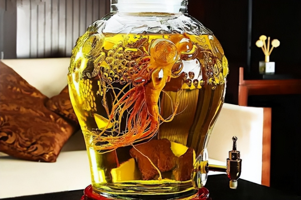 毒蛇泡酒还有毒吗,为什么毒蛇泡酒可以喝