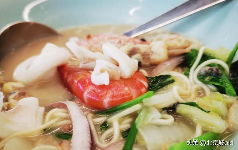 朝阳区驻京办餐厅，地道莆田菜，盘大碗儿深，深受北京土著喜爱