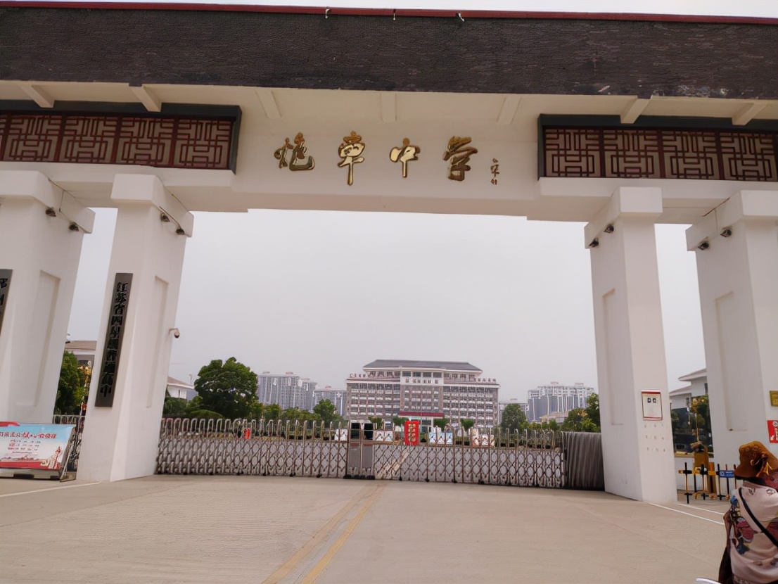 百年风华初心如磐图片,百年风华初心如磐文艺汇演