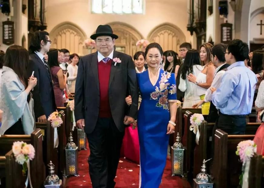 汶川地震谁捐8亿,汶川地震捐7千万