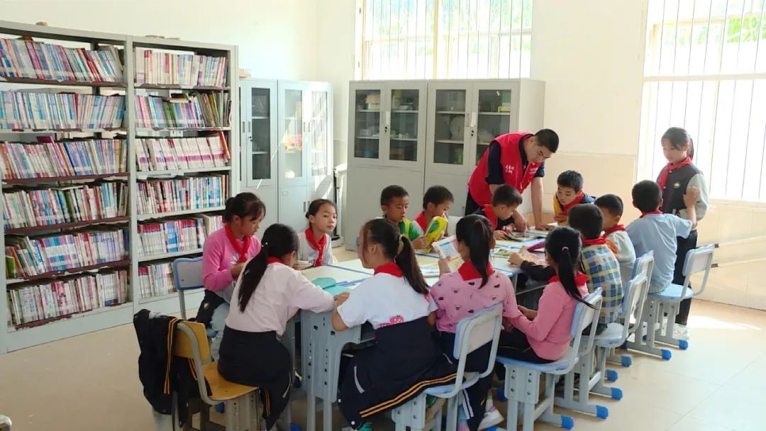 基层工作经历驻村第一书记,退役军人村书记爱岗敬业