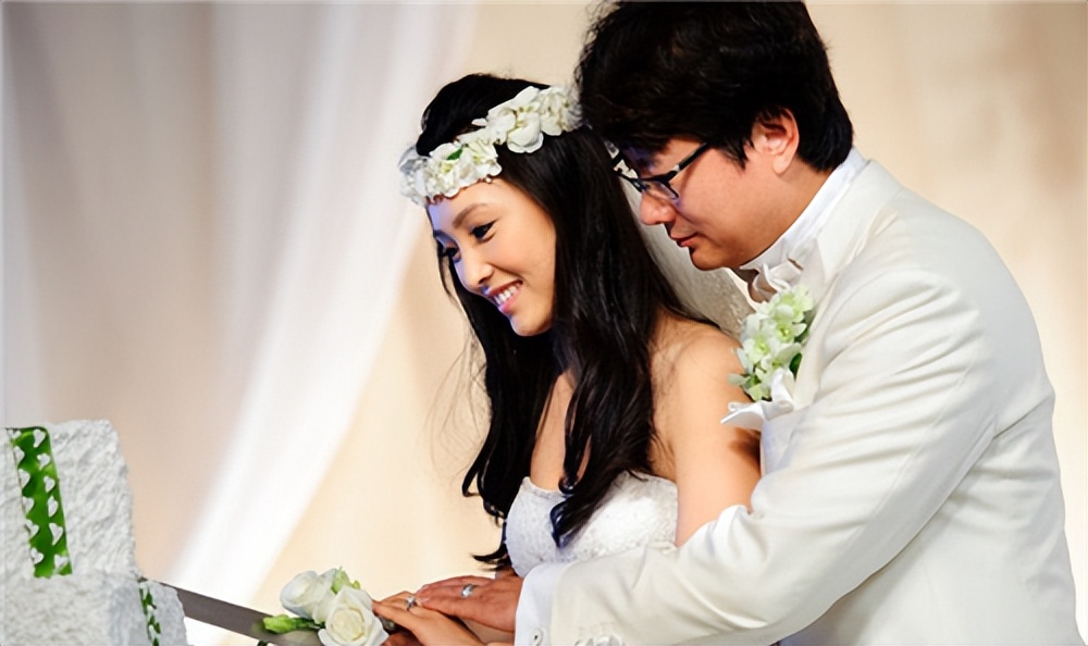 白静嫁入豪门后仅2年被丈夫刺死,白静悲惨的婚姻