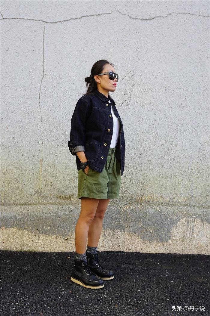 丹宁牛仔外套搭配,丹宁牛仔外套怎么搭配