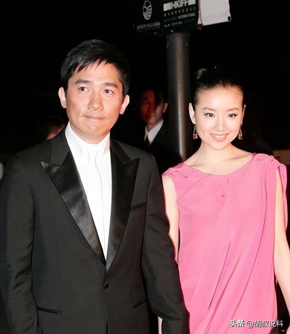 43岁董洁直播,43岁董洁直播带货评论区大翻车