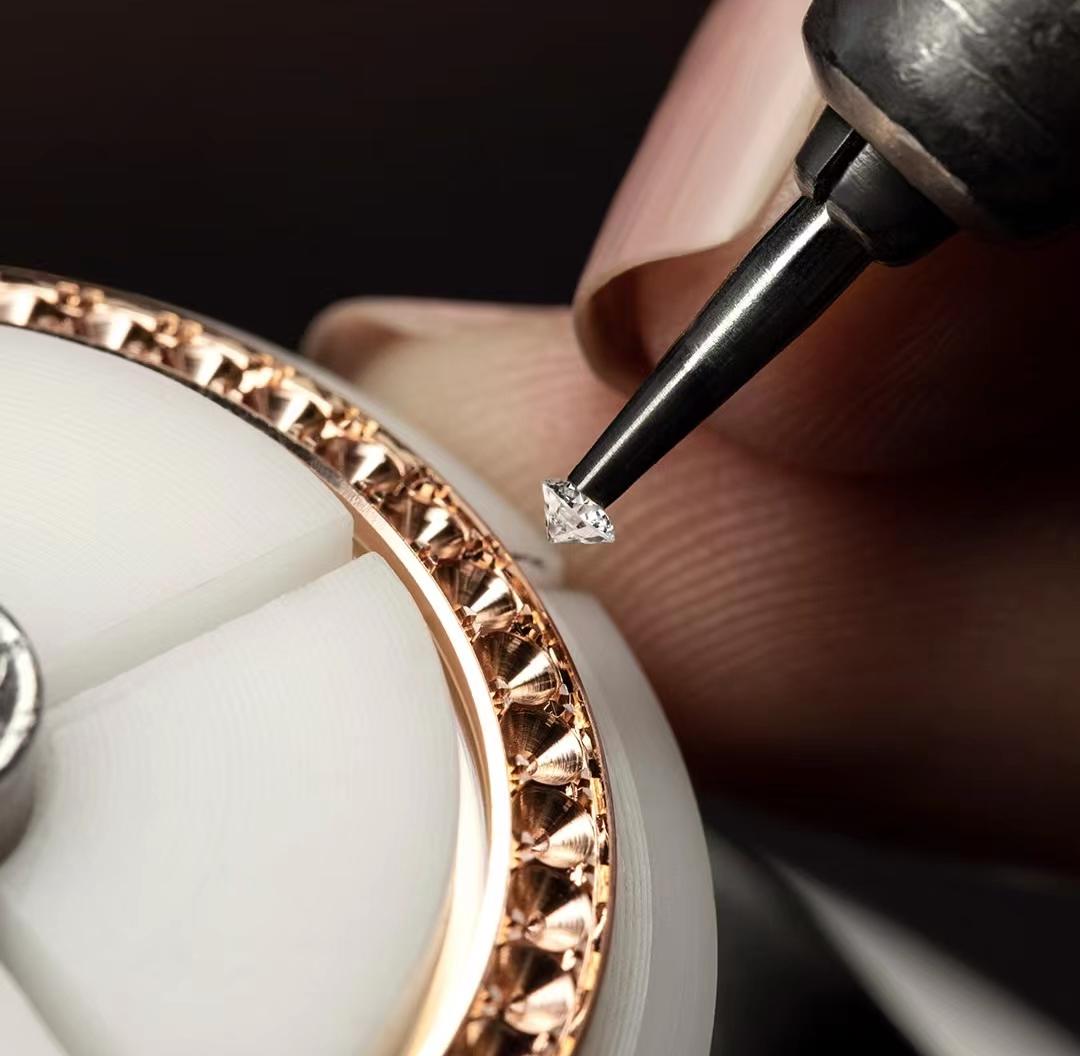 如何挑选一款适合自己的机械表,入门级女生机械表推荐