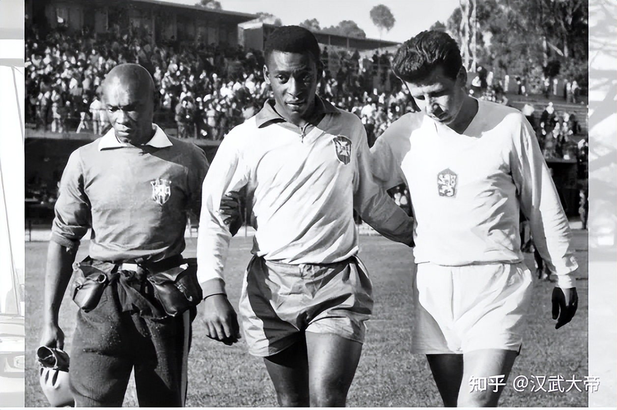 1970年世界杯巴西球员缅怀贝利,巴西足球第一人贝利