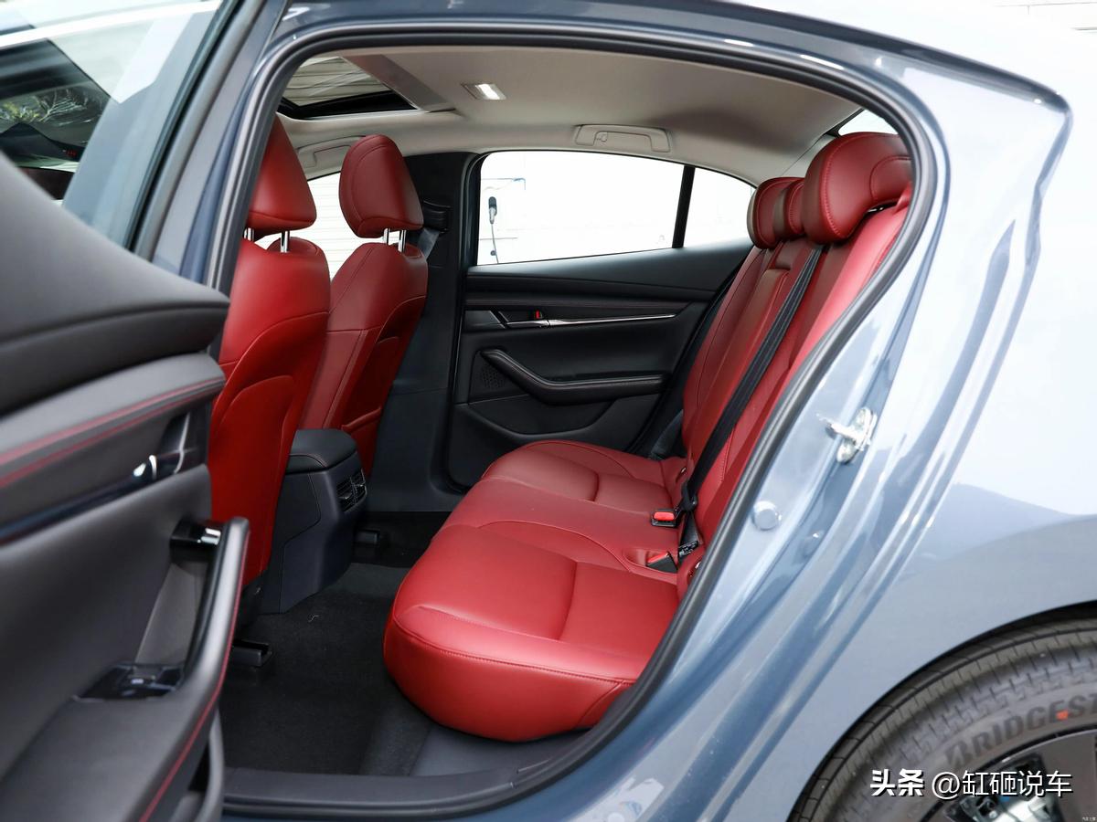 昂克赛拉2.0和思域1.5t怎样选,思域跟昂克赛拉哪个更值得买