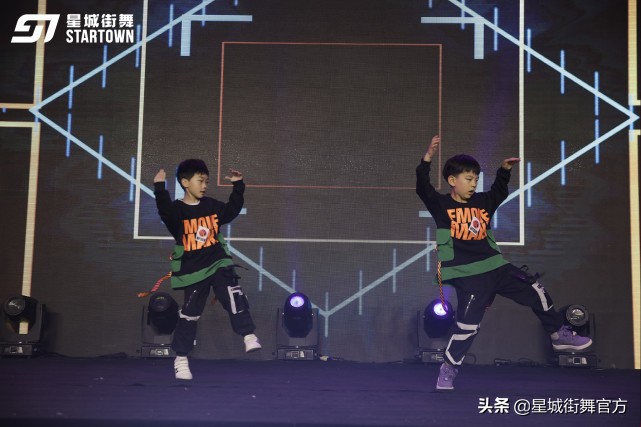 为什么我跳舞跳不出感觉,跳舞总是软绵绵的没有力度怎么办