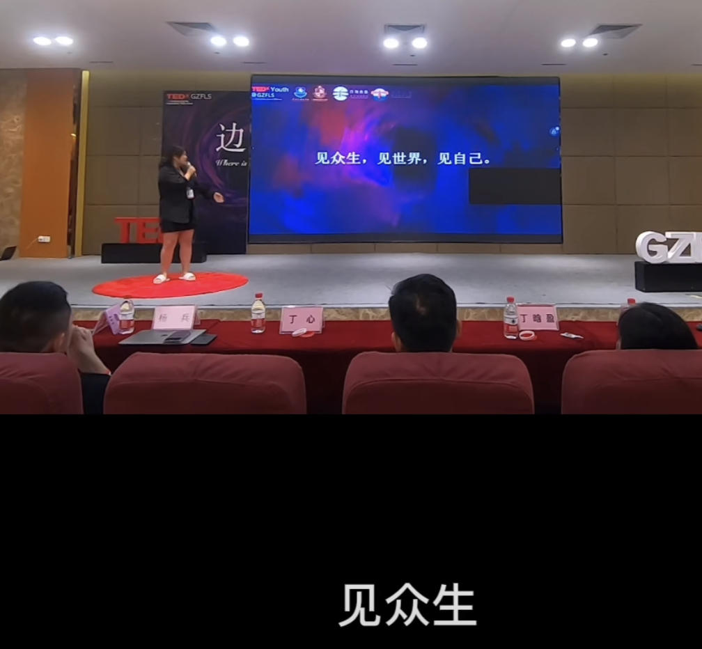 江苏00后女孩，凌晨四点拍视频爆火，年入百万，圈粉900万