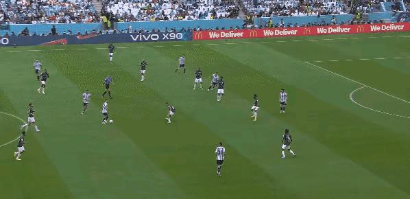 梅西越位与厄瓜多尔越位对比,梅西越位位置进球