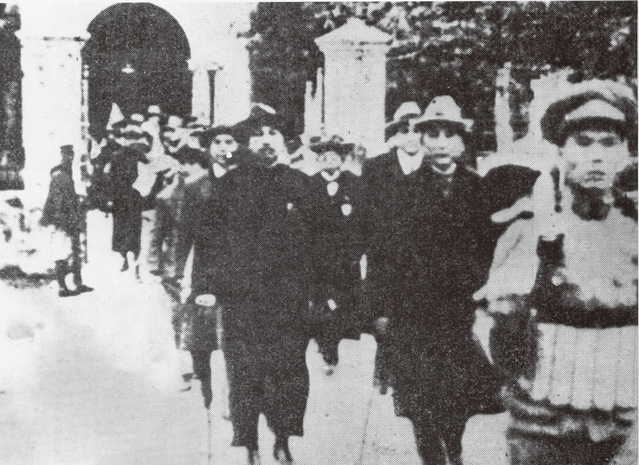 入党调查写自己的生父还是继父,一名大学生入党申请书1000字