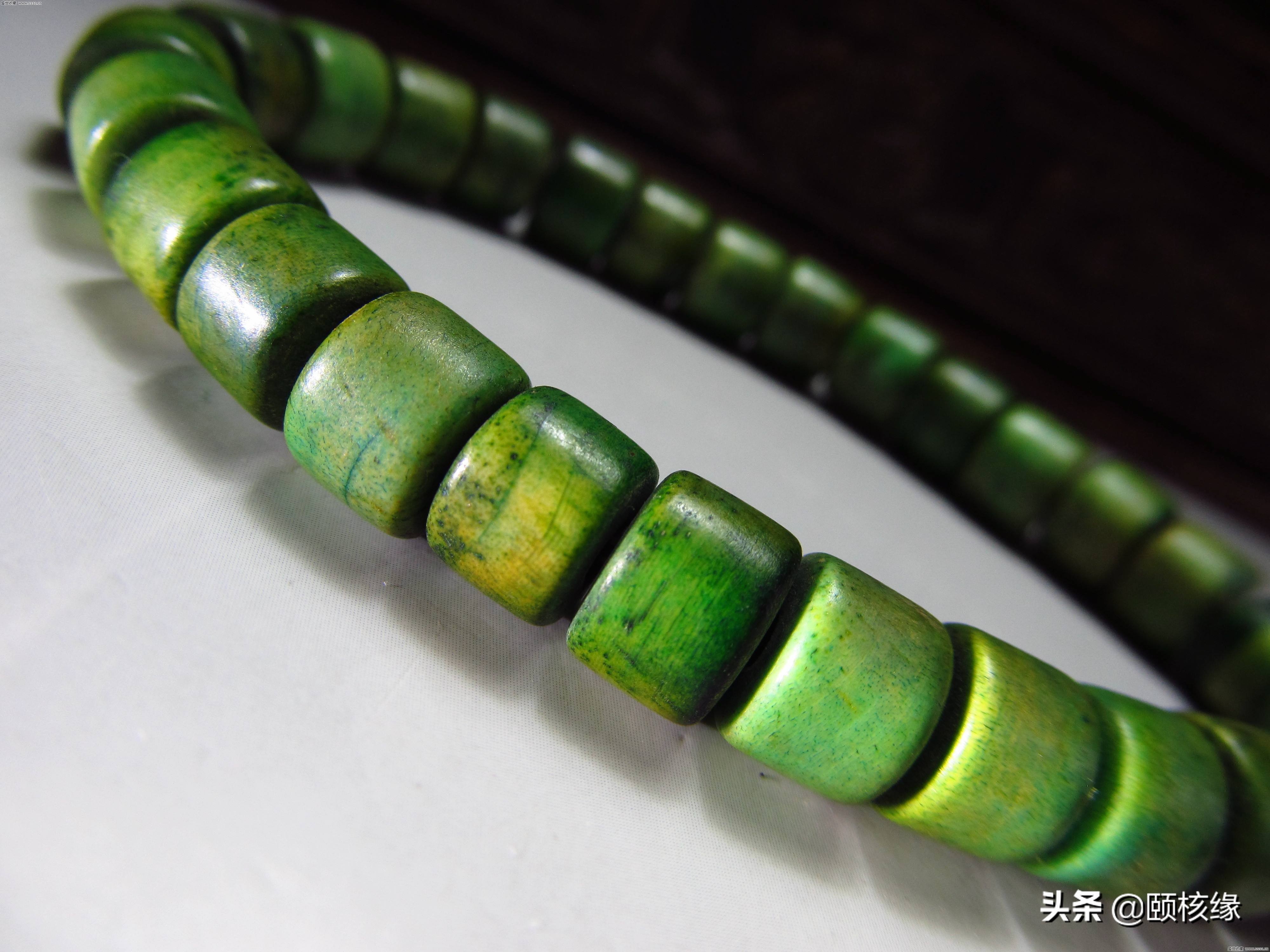 文玩一黑二黄三白,文玩界的一红二黑三白