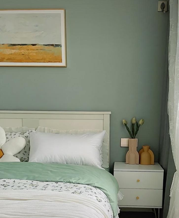 100元的乳胶漆能用吗,100元一桶的乳胶漆