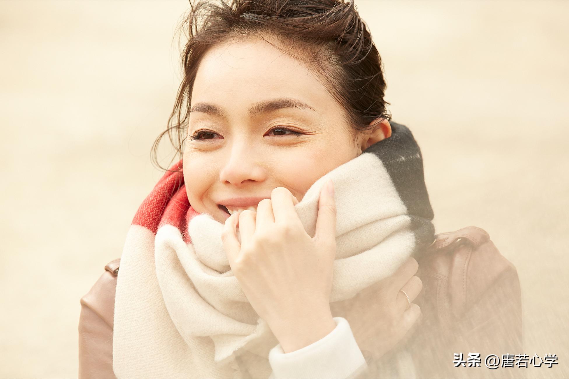 一个人痛苦的根源是执着于过去,一个人的痛苦和磨难