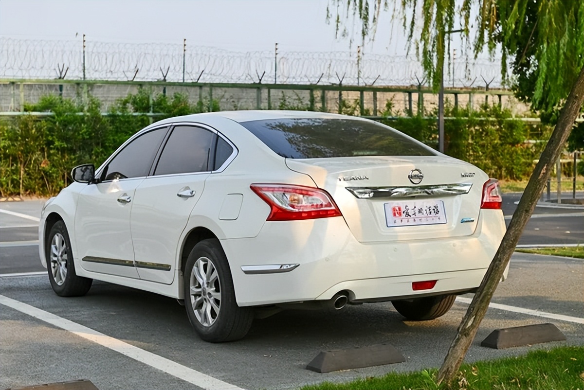 广东二手日产天籁价格,9万到10万二手日产天籁