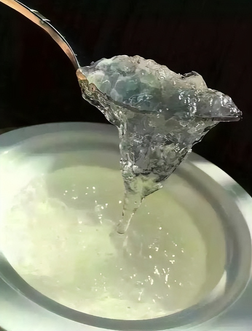 开国第一宴后接连举办高规格宴会,毛主席不快:四菜一汤就可以了