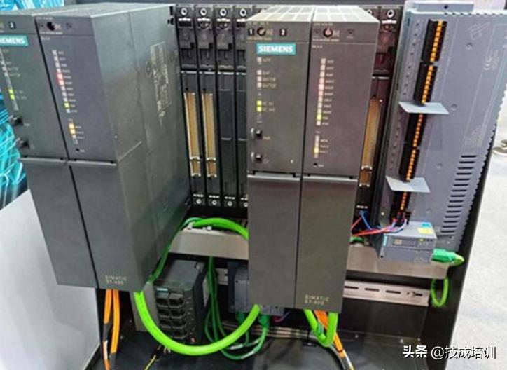 德系plc有哪些优点,松下plc和西门子plc哪个简单