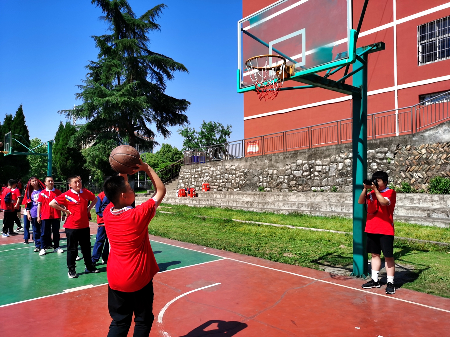 学校春季运动会活动,学校春季运动会活动报道