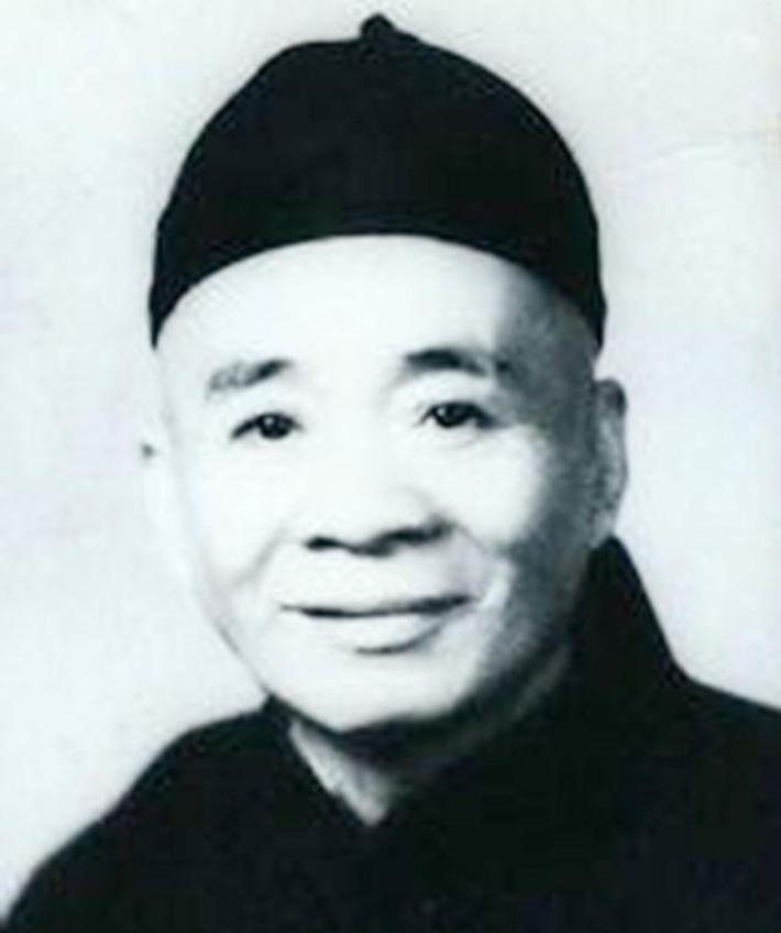 六小龄童哭灵,六小龄童送别大师兄