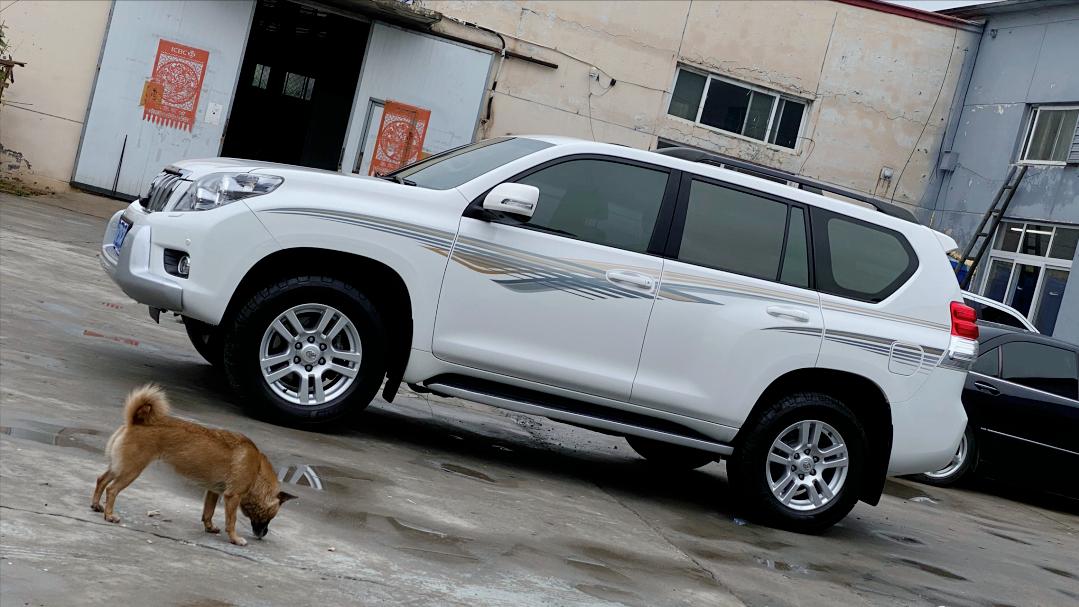 老旧丰田霸道修复,04年丰田霸道翻新改造全过程