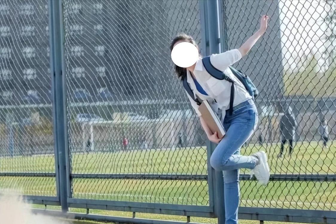 12岁男孩夜袭21岁女大学生,实施性侵!警察:不具备刑事年龄