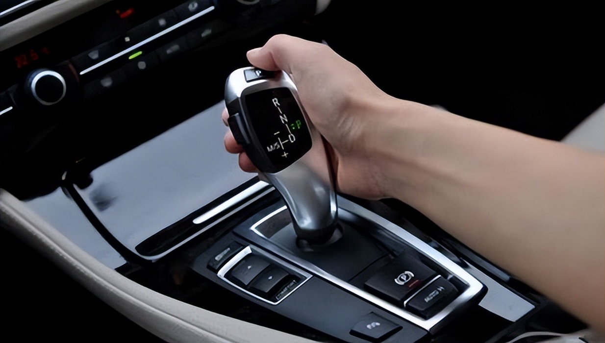 13荣威550自动挡优点和缺点,自动挡汽车通病