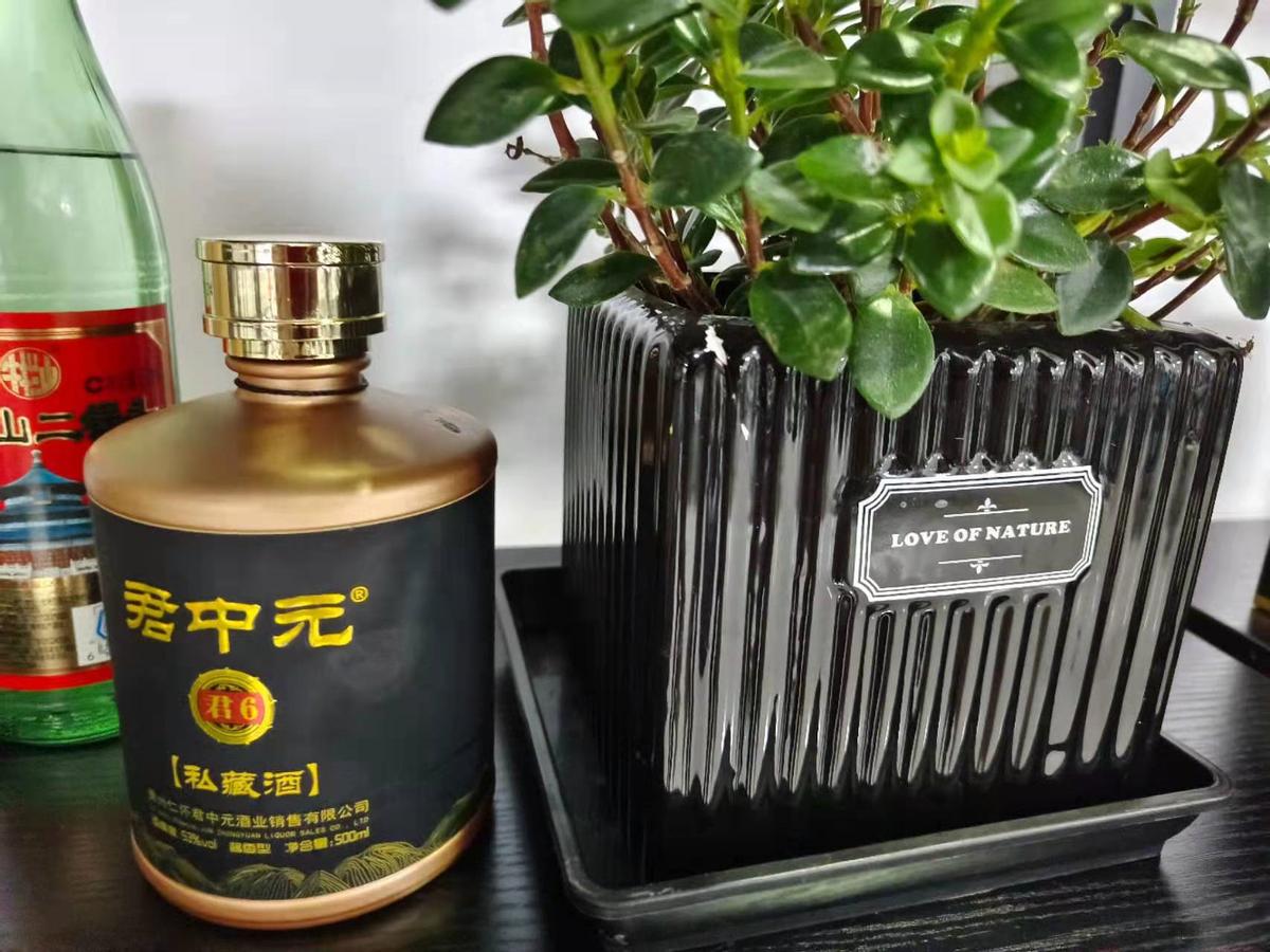 喝完白酒为什么会头疼,喝完白酒为什么口渴头疼