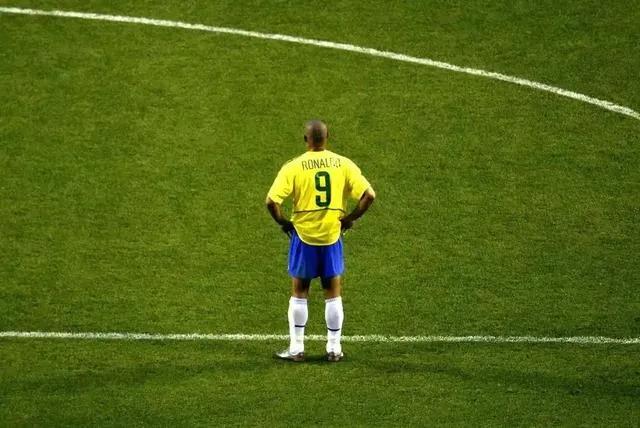 足球人物志小罗,足球运动员大罗