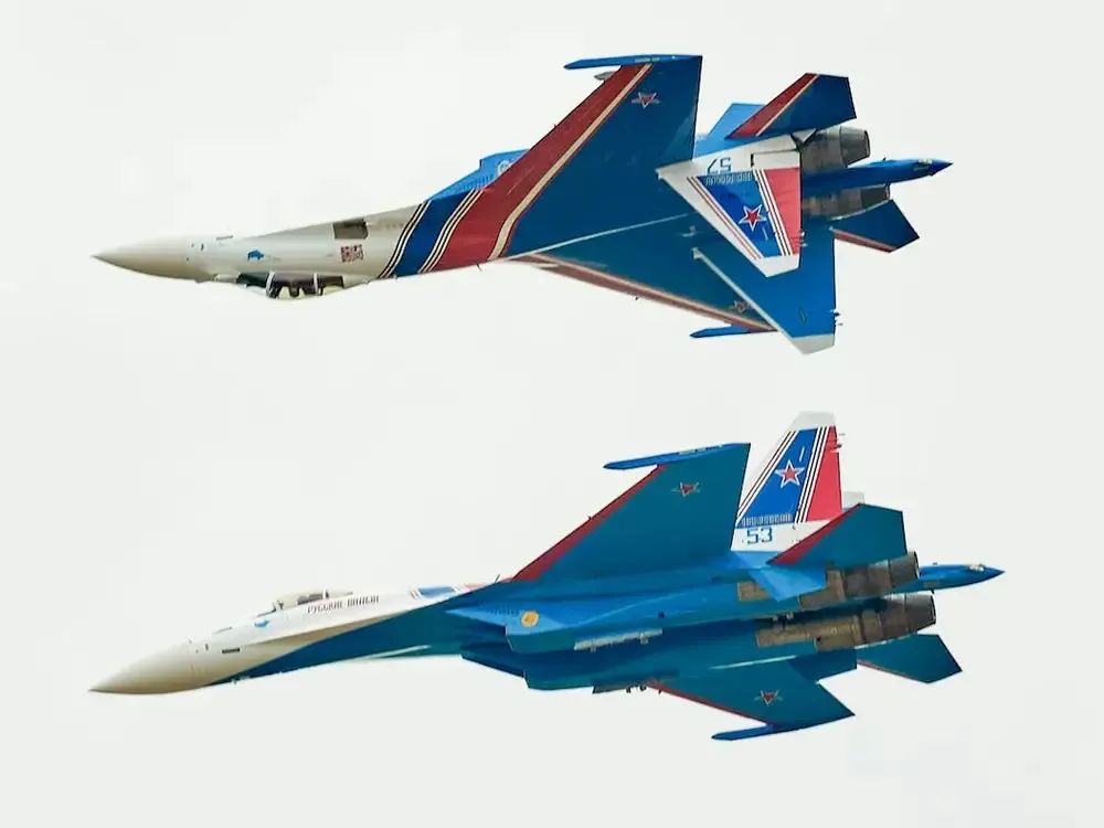 歼10战斗机改装视频,歼10大秀