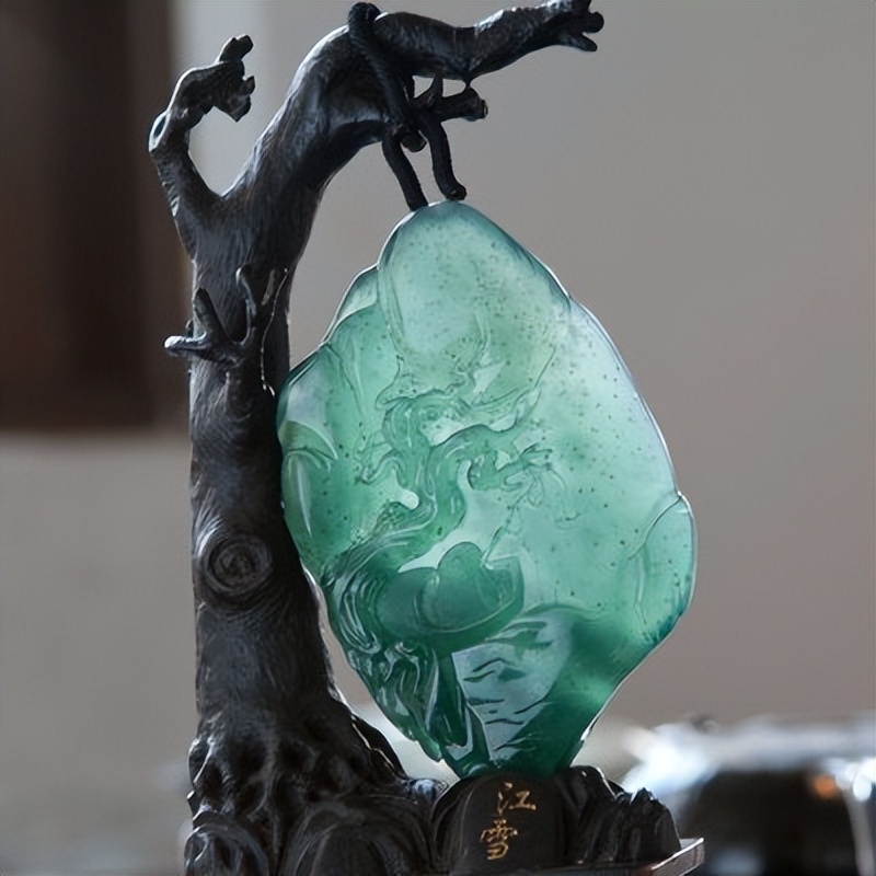 男子轻信直播赌石被骗十余万,女子直播间买黄金被骗170万