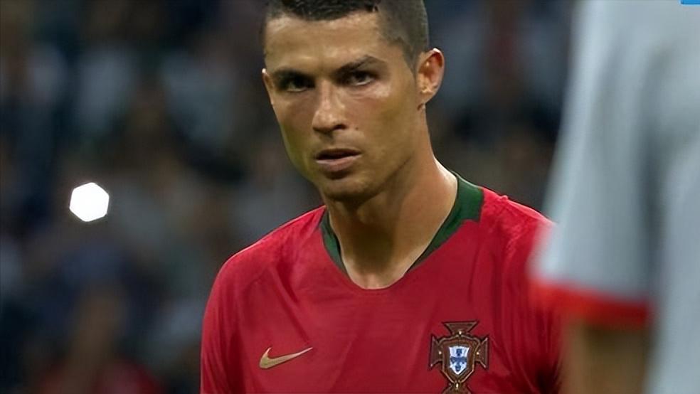 逆境之王c罗梅西射手王,逆境英雄c罗