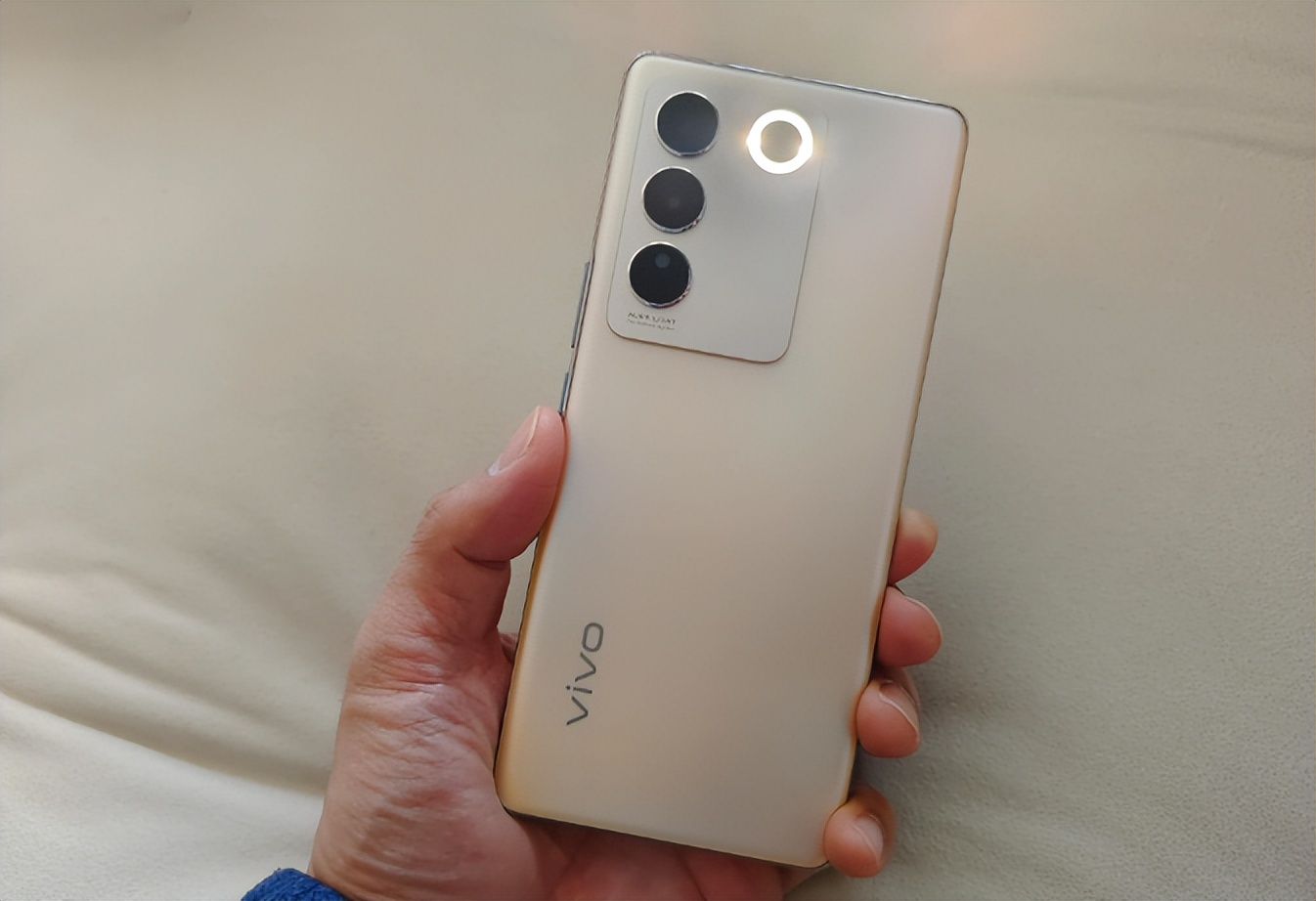 现在性价比最值得入手的手机,现在入手什么手机性价比比较高