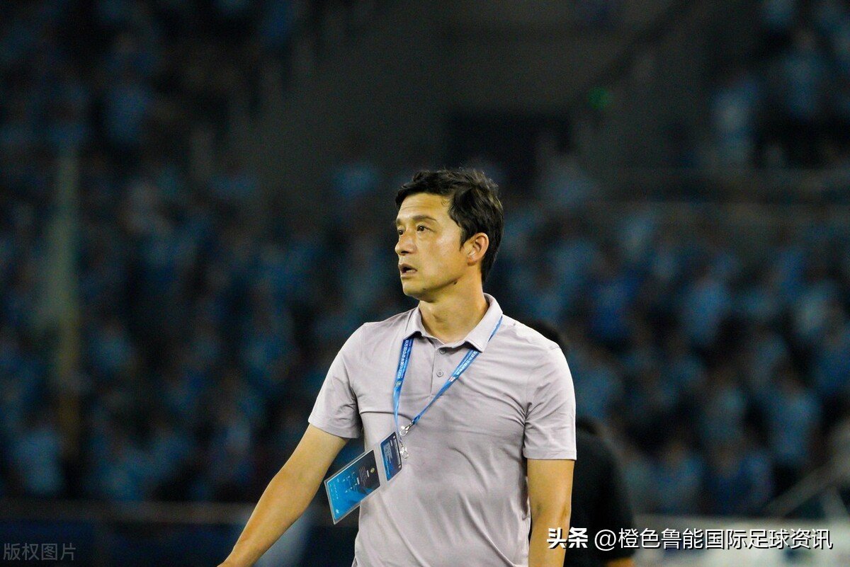 谢晖和郝伟,谢晖带着中甲踢中超