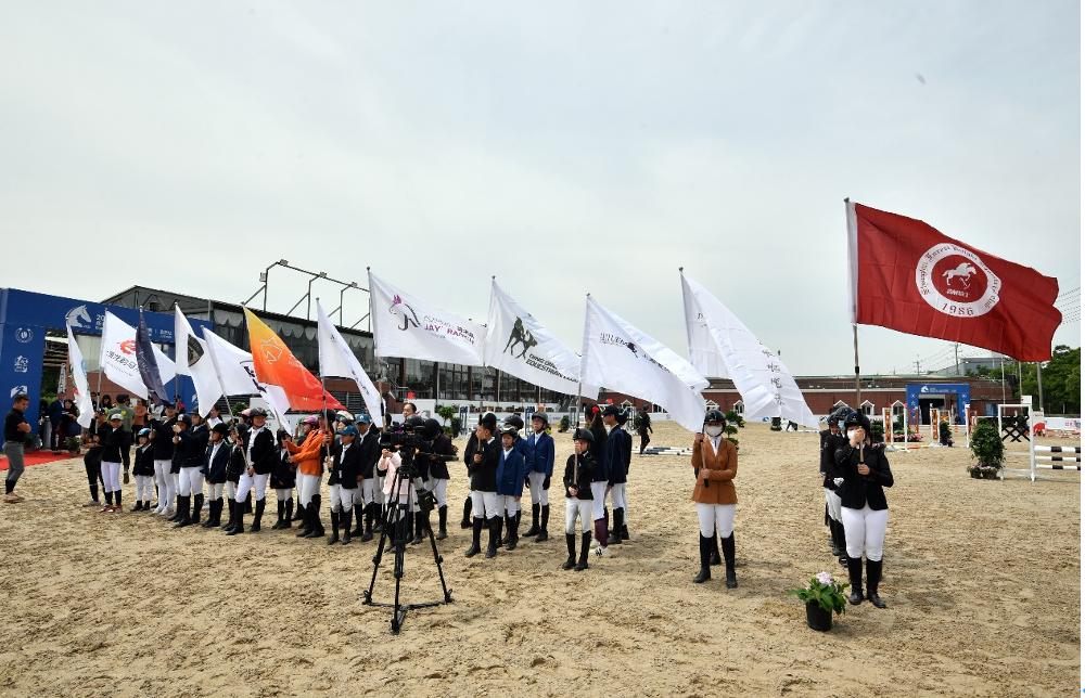 2024上海马术冠军赛比赛结果,跃马少年