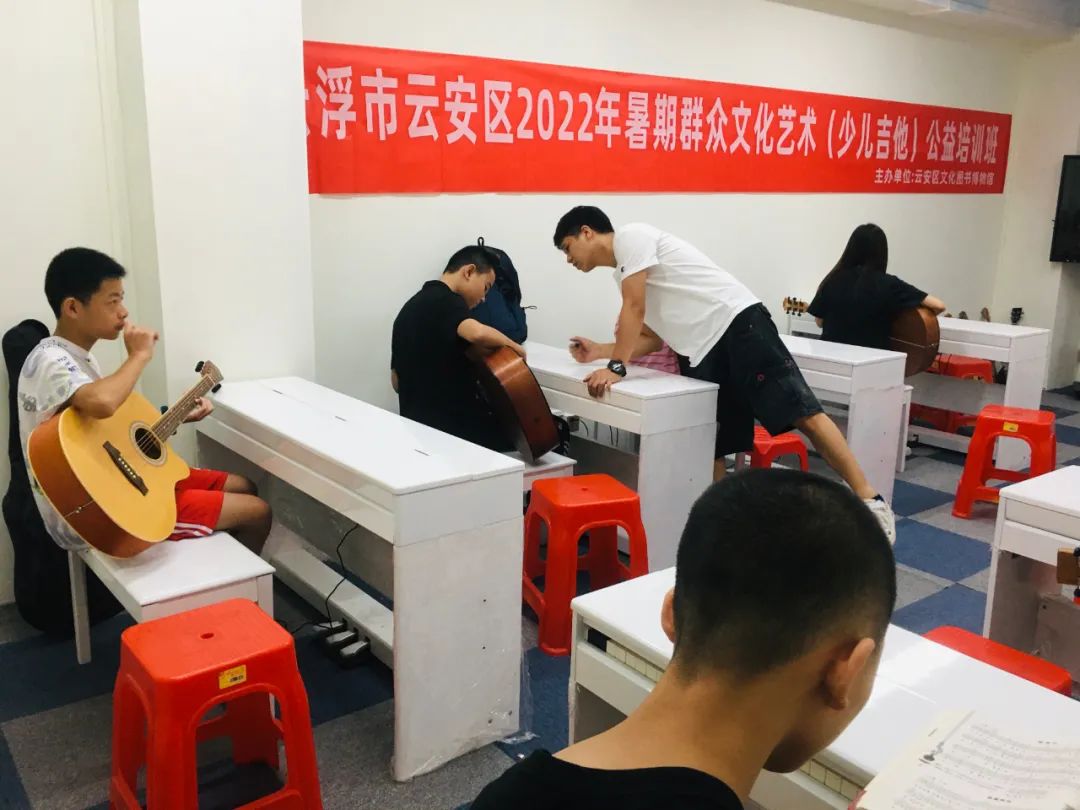 暑期成人特长培训,暑期传统文化培训火热